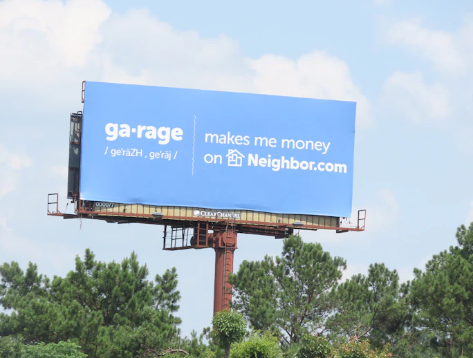 Georgia Atlanta/Atlanta Billboards Clear Channel Neighbor