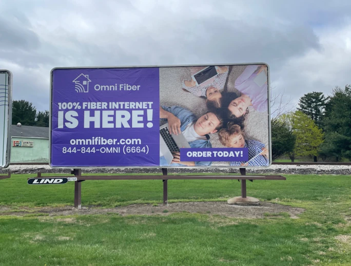 Ohio Cleveland/Billboards In Cleveland Lind Outdoor Omni Fiber Ad