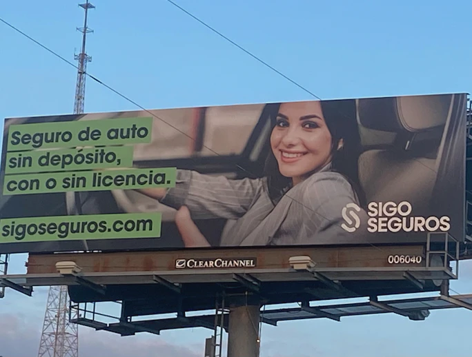 Texas Dallas/Dallas Billboards Clear Channel Sigo Seguros Ad
